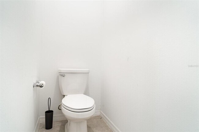 Building Photo - 465 Waterford Dr