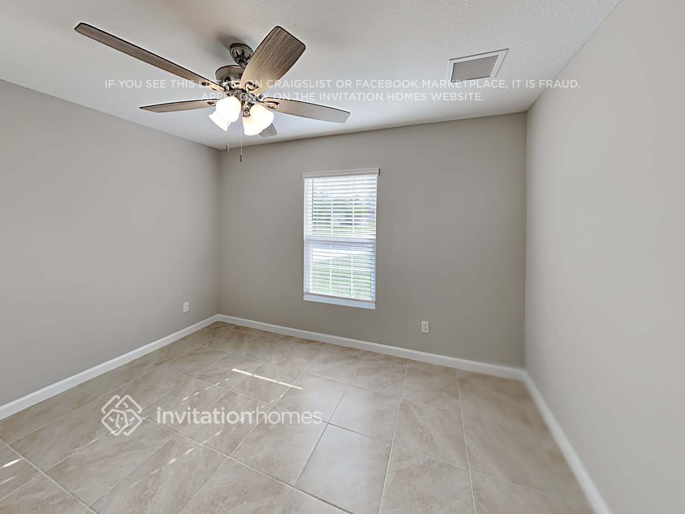 Building Photo - 1909 SW Hampshire Ln