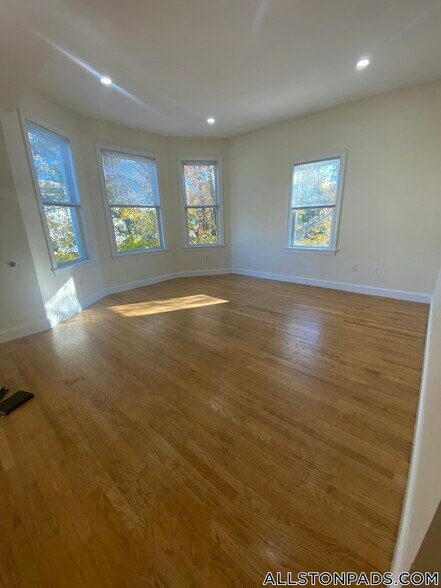 Building Photo - 9 Gardner Terrace