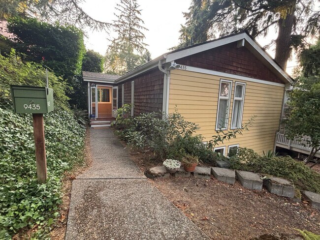 Building Photo - 9435 36th Ave SW