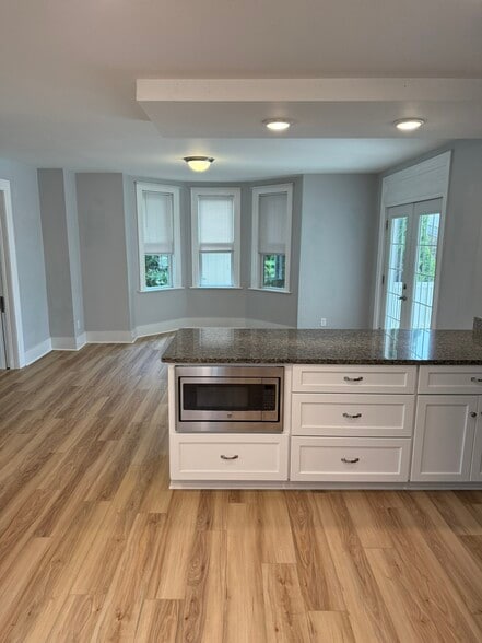 Building Photo - 13813 Village Mill Dr