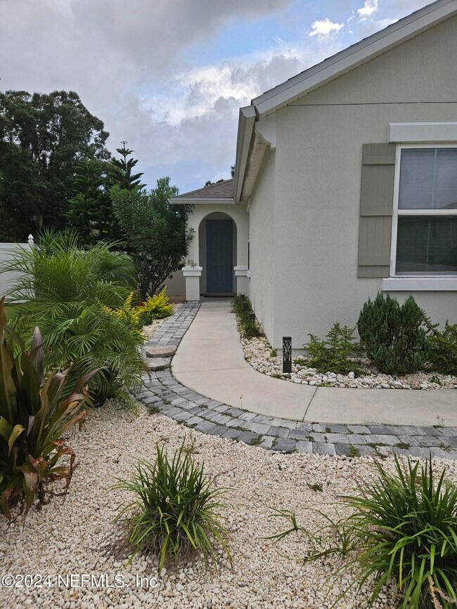 Building Photo - 371 Heritage Oaks Dr