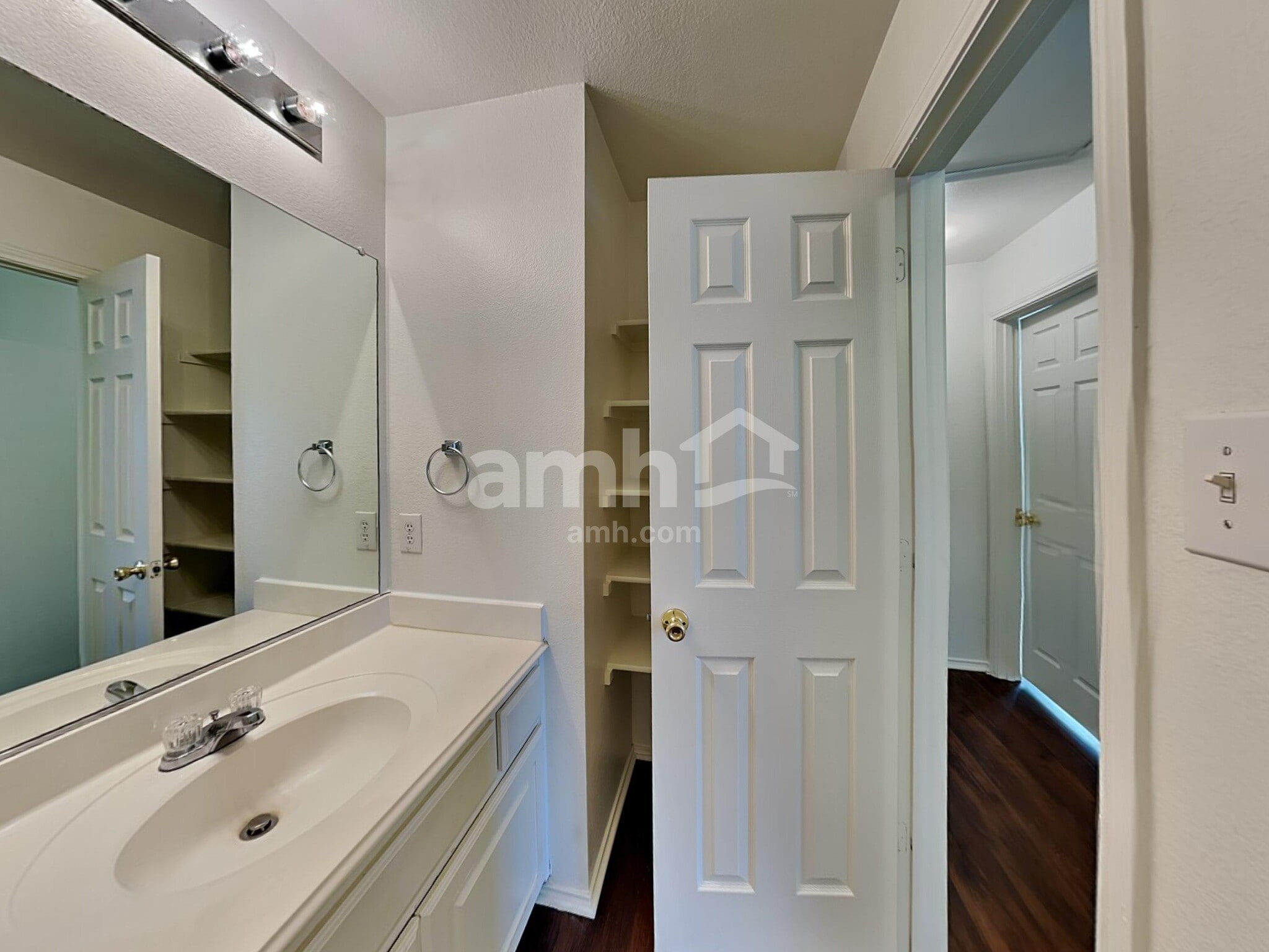Building Photo - 11829 Cottontail Dr