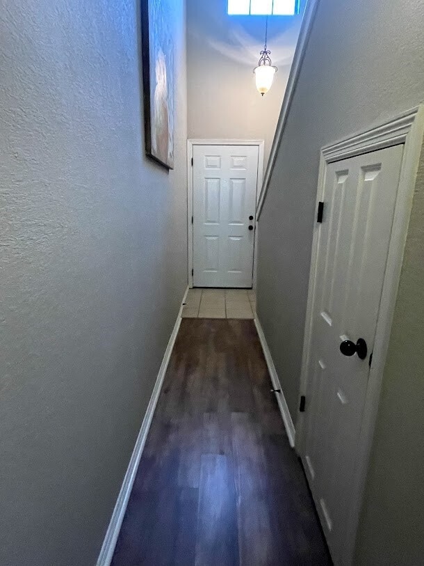 Building Photo - 1063 W Malibu St