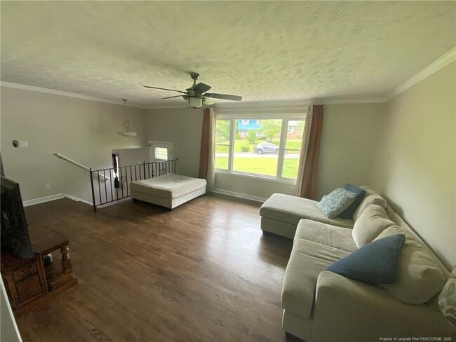 Building Photo - 3308 Cranbrook Dr