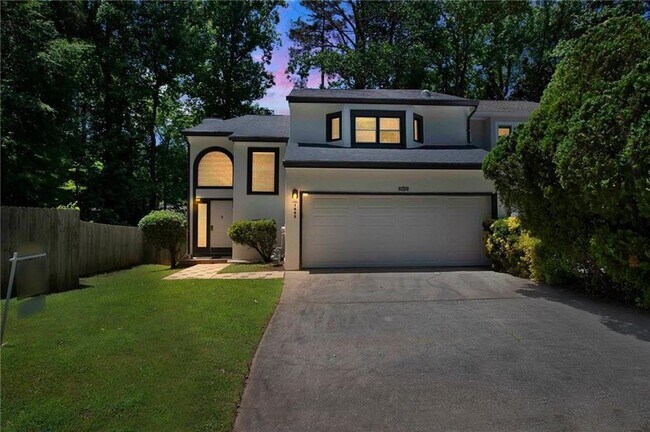 Building Photo - 1452 Briaroaks Trail NE