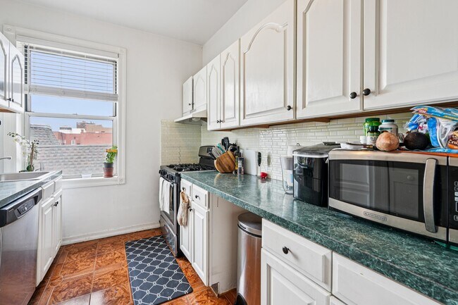 Building Photo - 851 JFK Blvd E