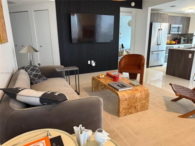 Building Photo - 488 NE 18th St