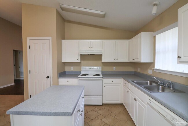 Building Photo - 7909 Cayenne Way