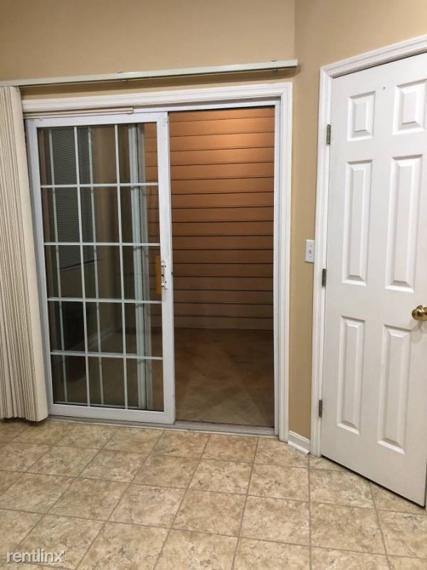 Building Photo - 7576 Mansion Cir