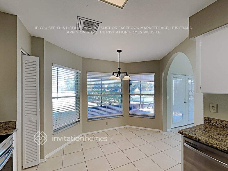 Building Photo - 12916 Longcrest Dr