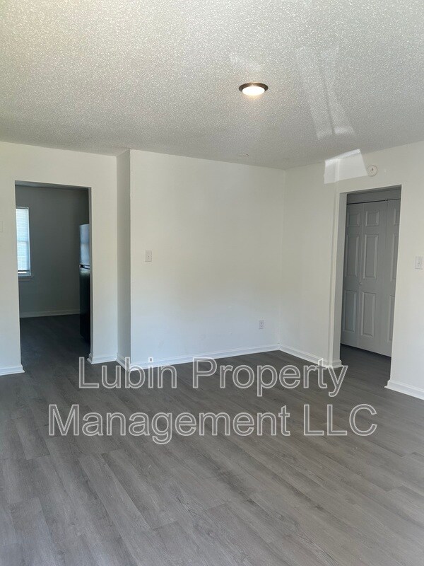 Building Photo - 1711 Pendleton St