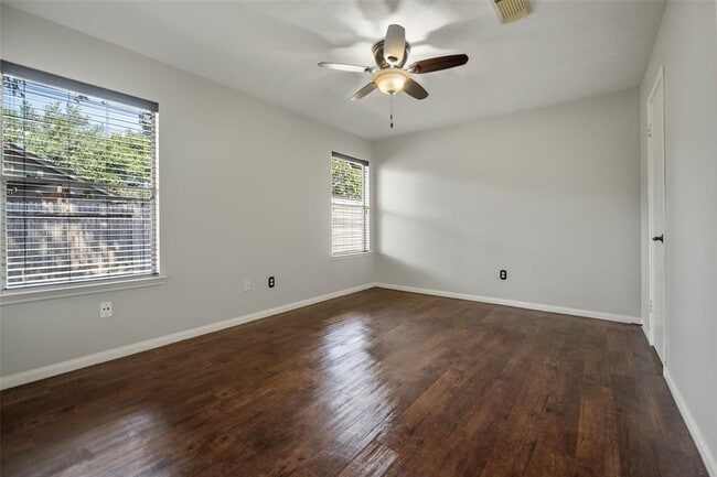Building Photo - 18103 Gravenhurst Ln