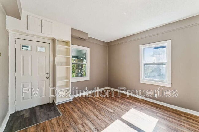Building Photo - 108 Cliff Dr