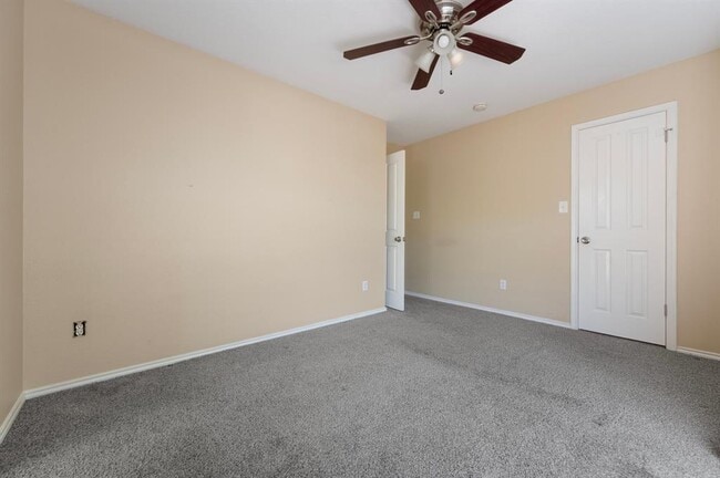 Building Photo - 13321 Kirkglen Dr