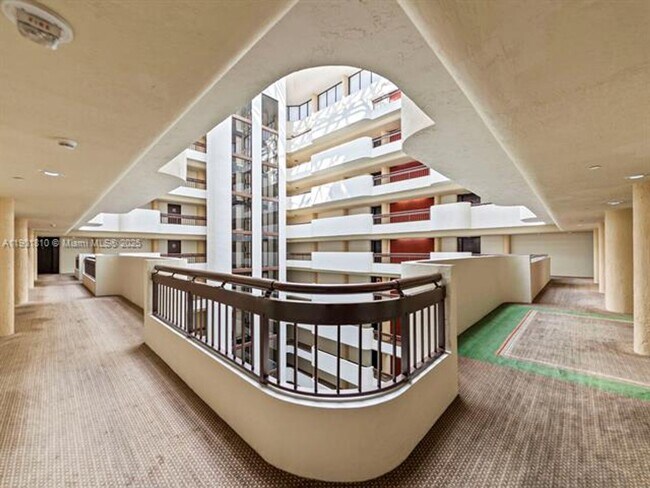 Building Photo - 600 Biltmore Way