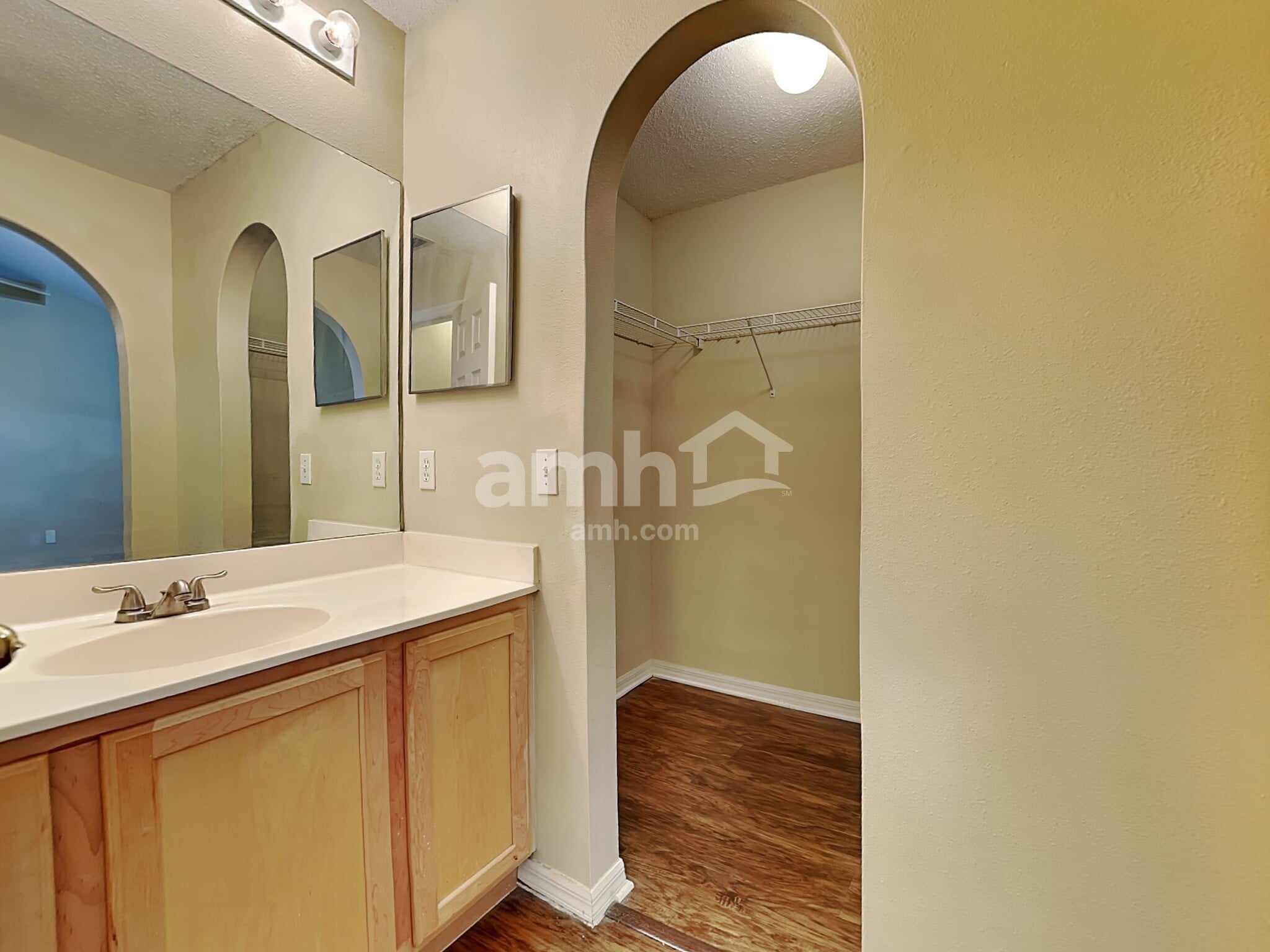 Building Photo - 5920 Rotella Dr