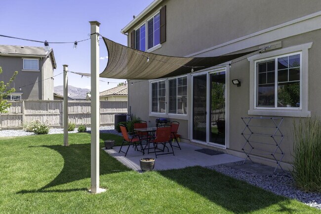 Building Photo - Spacious Home in Damonte Ranch - Large Backyard!