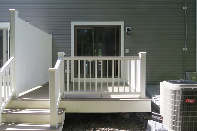 Building Photo - 14 Hartshorn Pl