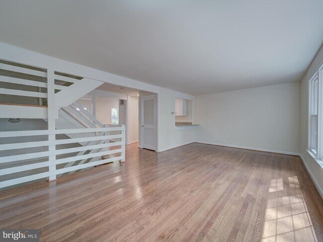 Building Photo - 13186 Putnam Cir