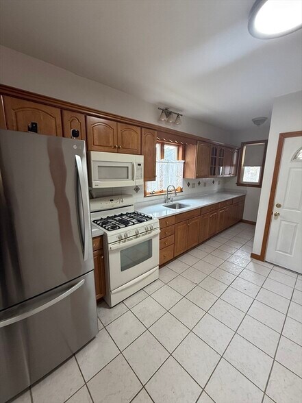 Building Photo - 44 Colberg Ave