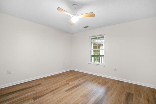 Building Photo - H36/G101