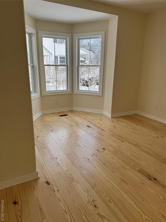 Building Photo - 14 Orchard St