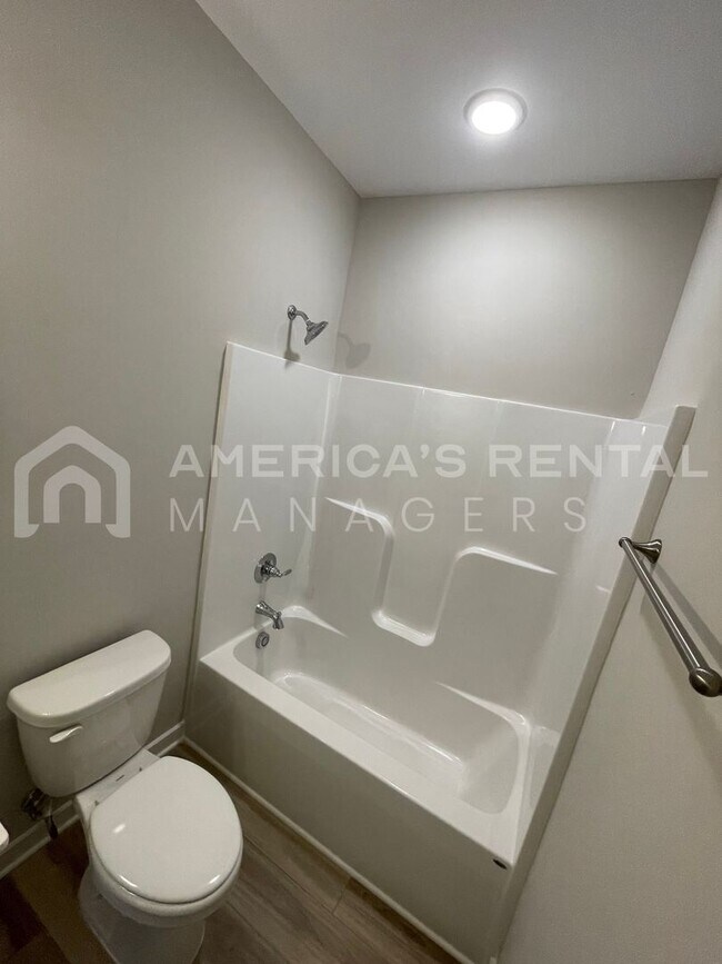 Building Photo - Home for Rent in Meridianville, AL!!! Avai...