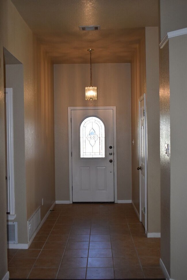 Building Photo - 3BR 2BA is located in a quiet Harker Heigh...