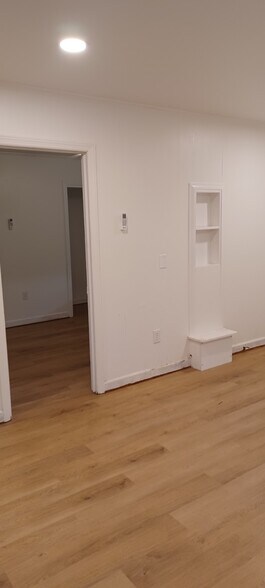 Building Photo - 3918 Dorsey Ave