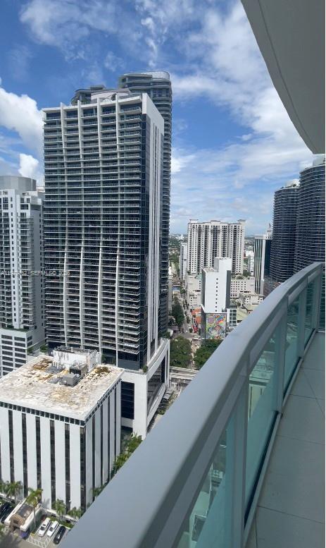 Building Photo - 951 Brickell Ave