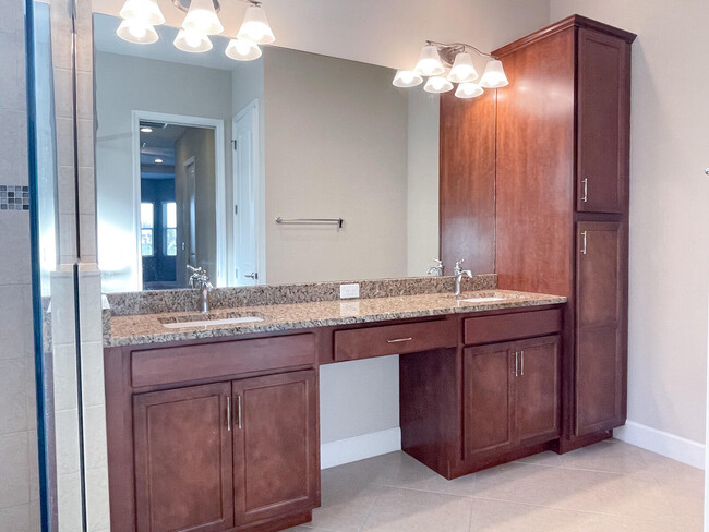 Building Photo - 15995 Whippoorwill Cir