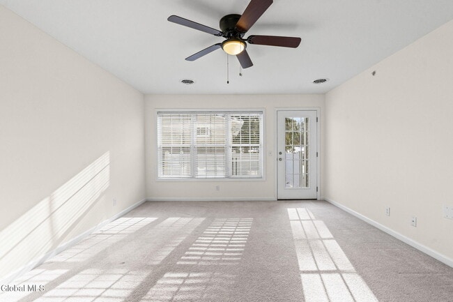 Building Photo - 2000 Curry Rd