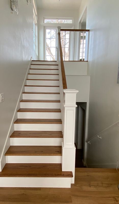 Building Photo - 1110 W Muirlands Dr