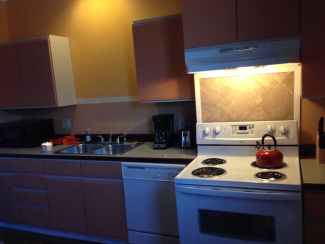 Building Photo - 70 Market St