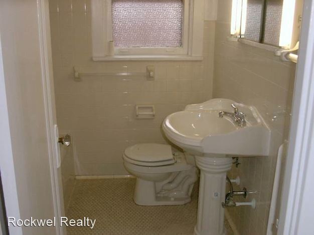 Building Photo - 3 br, 1 bath House - 5716 Beacon Street