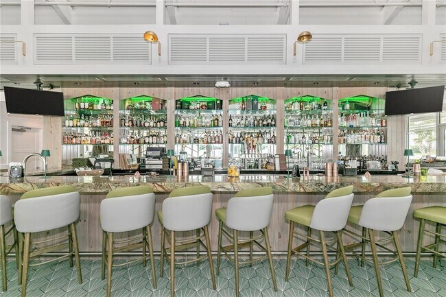 Building Photo - 12655 Wellen Golf St