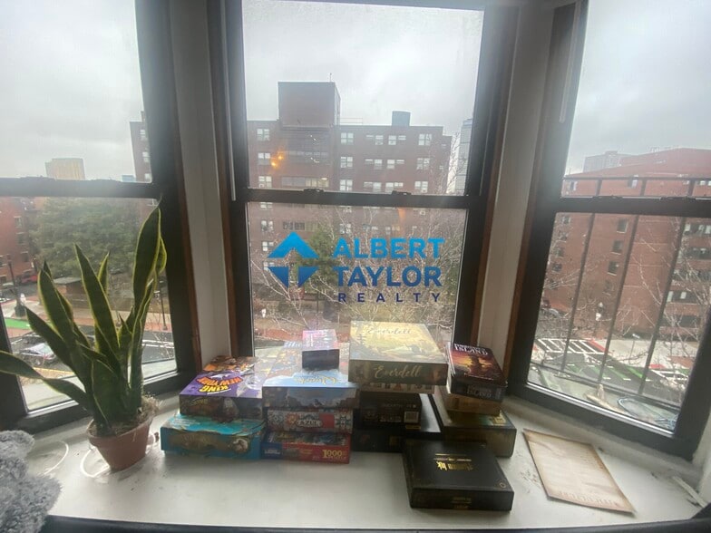 Building Photo - 750 Tremont St