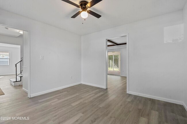 Building Photo - 8 Holton Ln