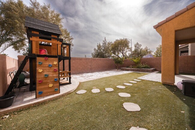 Building Photo - 8253 Arden Landing Pl