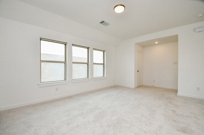 Building Photo - 943 Malibu Shr Ln