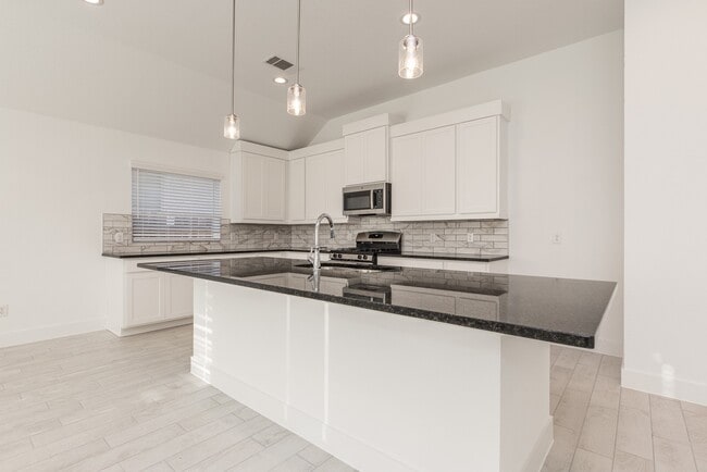 Building Photo - 4802 Seabourne Landing Dr