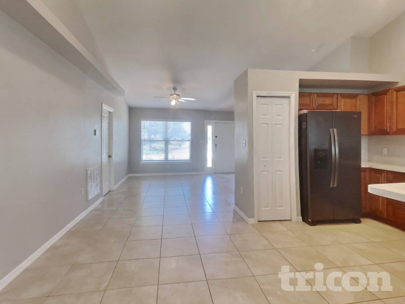 Building Photo - 23183 Burlingame Ave