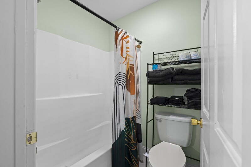 Building Photo - 1122 NC-210