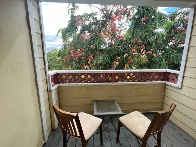 Building Photo - 1 bedroom 1 bath upstairs Fairway Terrace ...