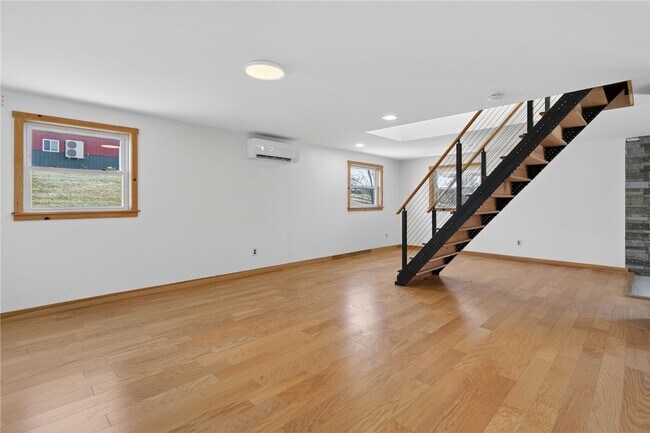 Building Photo - 999 Salmon Creek Rd