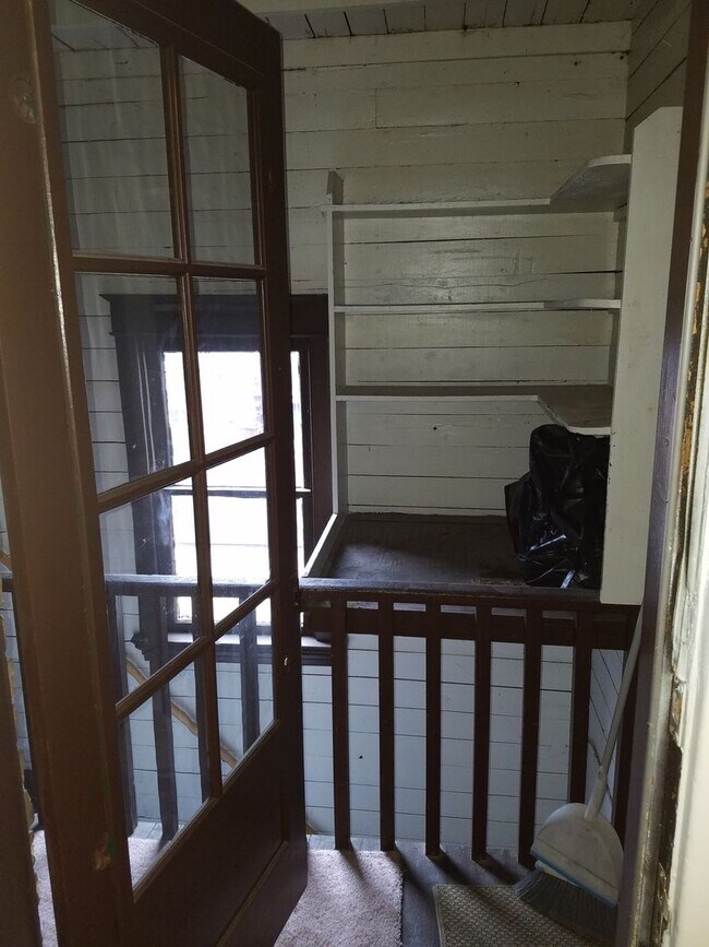 Building Photo - 2110-2112 W 3rd St.