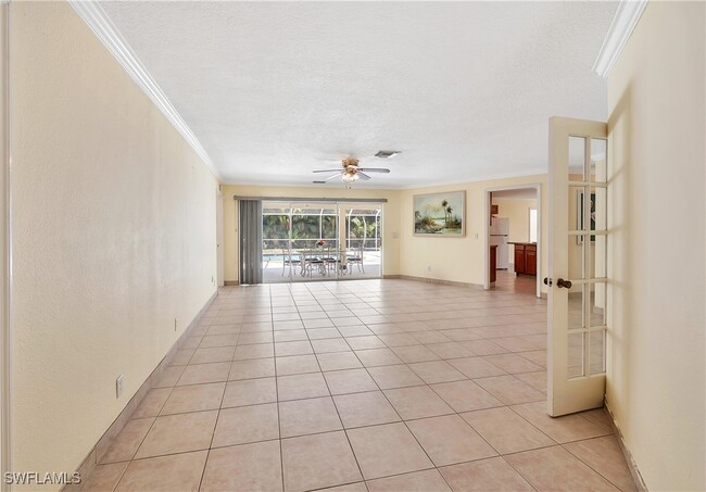 Building Photo - 639 Pompano Dr
