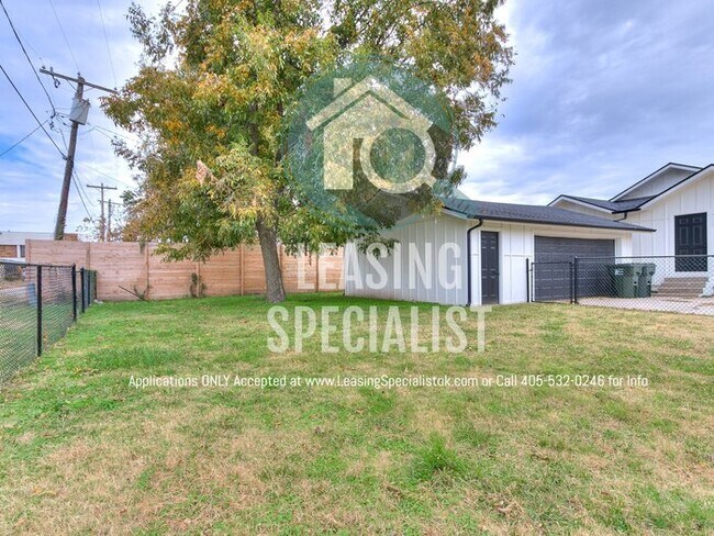Building Photo - Norman 3 Bed 2 Bath New Custom Build Available for Immediate Move!!