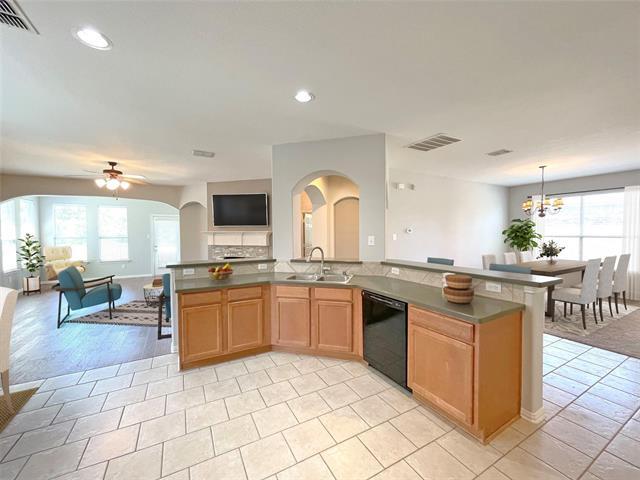 Building Photo - 1906 Pecan Grove Dr